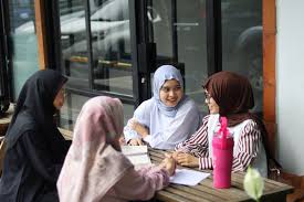 Kuliah atau Tidak? Tips Buat Milih Jalan yang Tepat untuk Kariermu